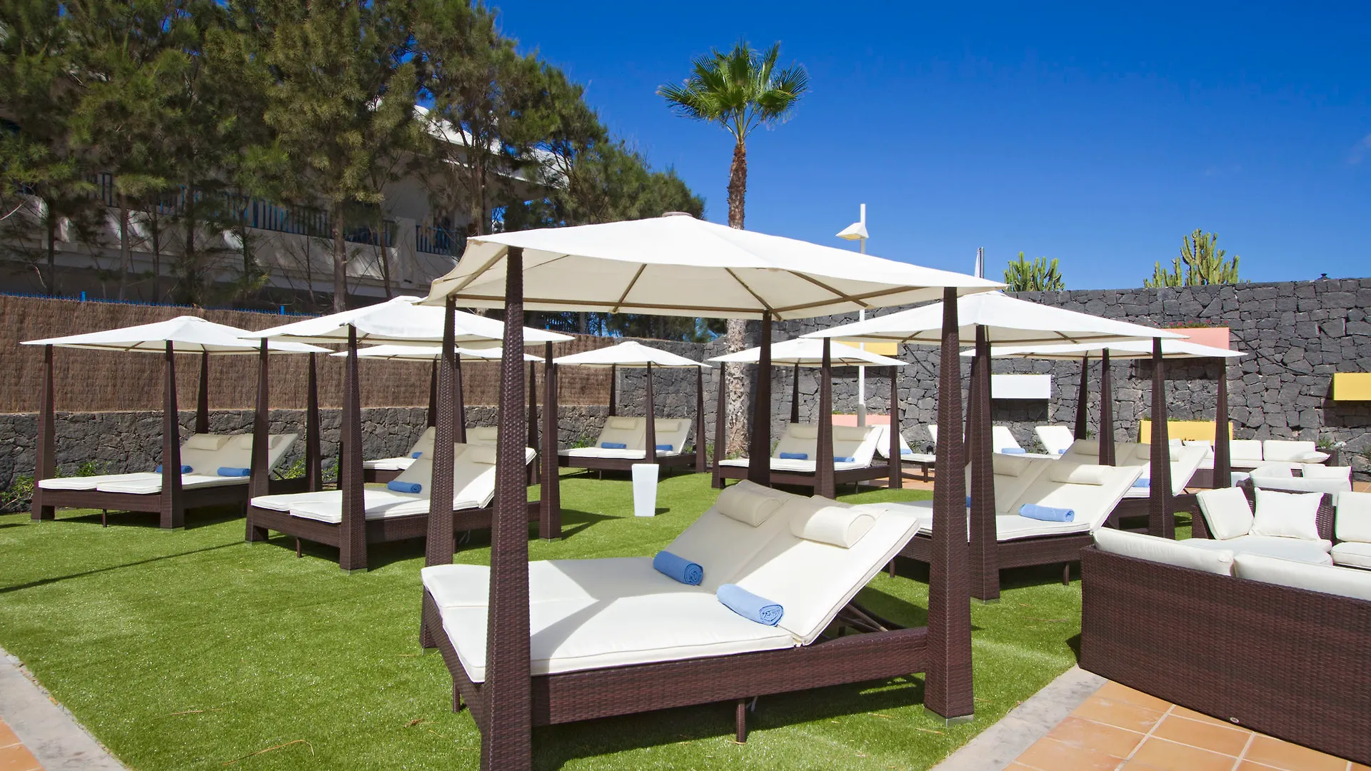 Thb Tropical Island Hotel Playa Blanca  4*, Playa Blanca (Lanzarote)