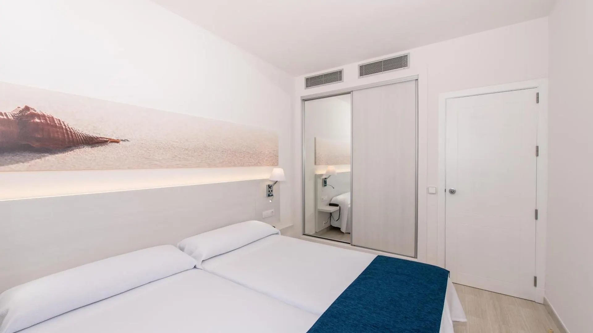 **** Üdülőközpont Thb Tropical Island Hotel Playa Blanca  Spanyolország